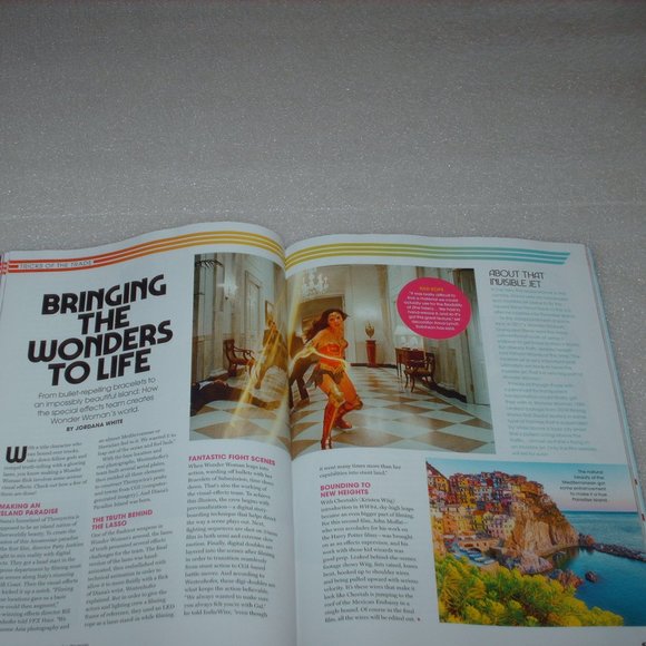 2 Marvel & DC Comics magazines - Picture 12 of 16